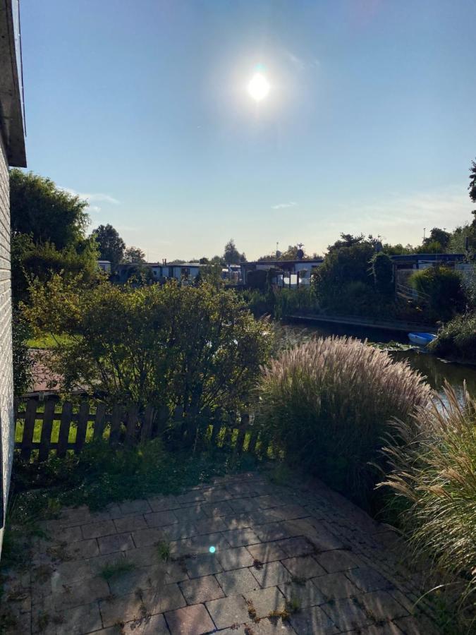 Recreatie Centrum De Hollepoarte 2 Chalets87 Makkum Exterior foto